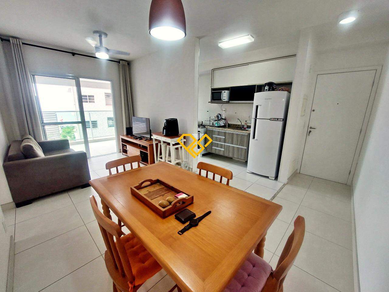 Apartamento à venda no José Menino: Sala e cozinha