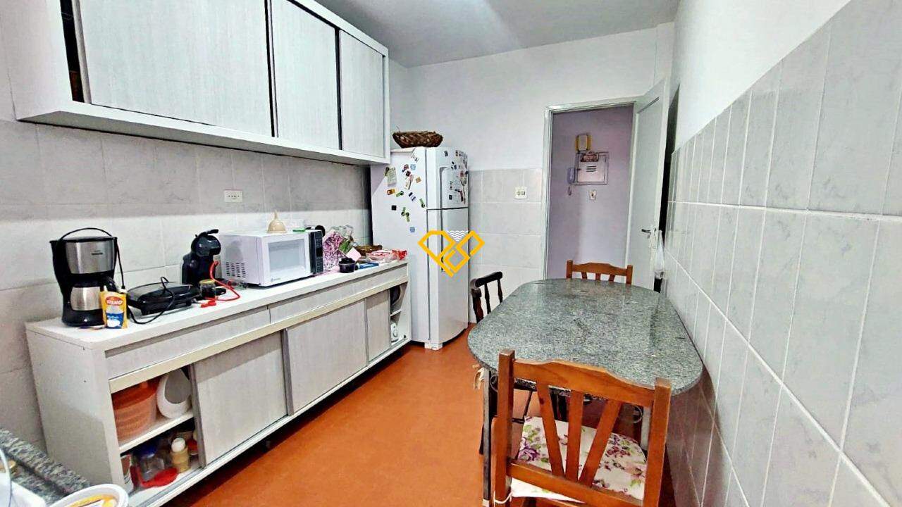 Apartamento à venda no Ponta da Praia: 