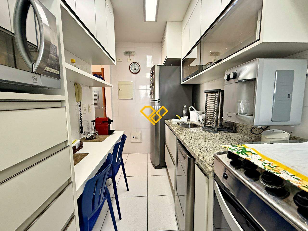 Apartamento à venda no Gonzaga: Cozinha