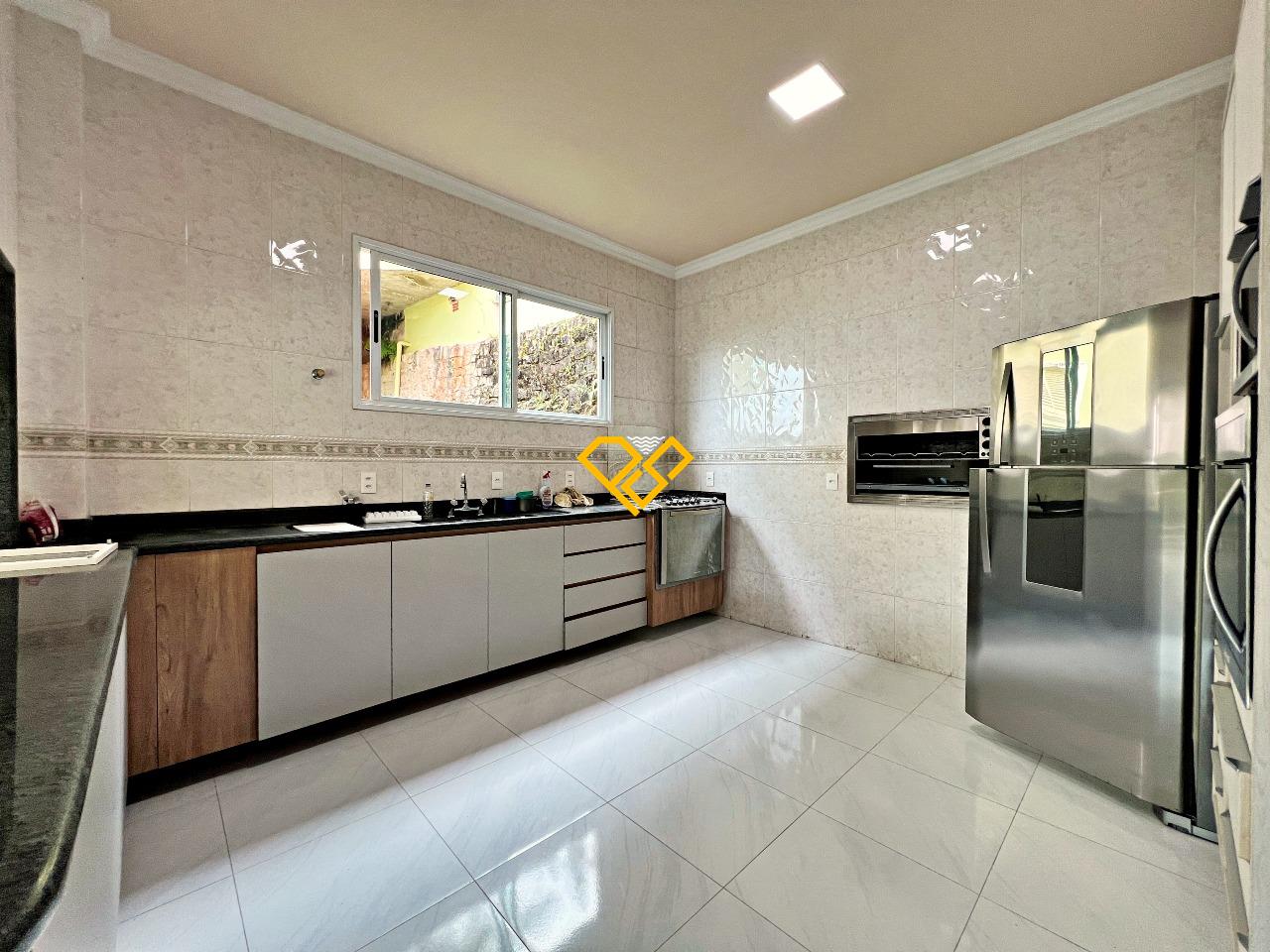 Casa à venda no Santa Terezinha: cozinha