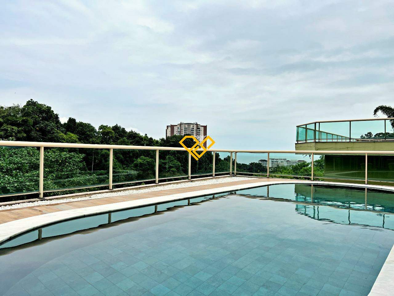 Casa à venda no Santa Terezinha: 