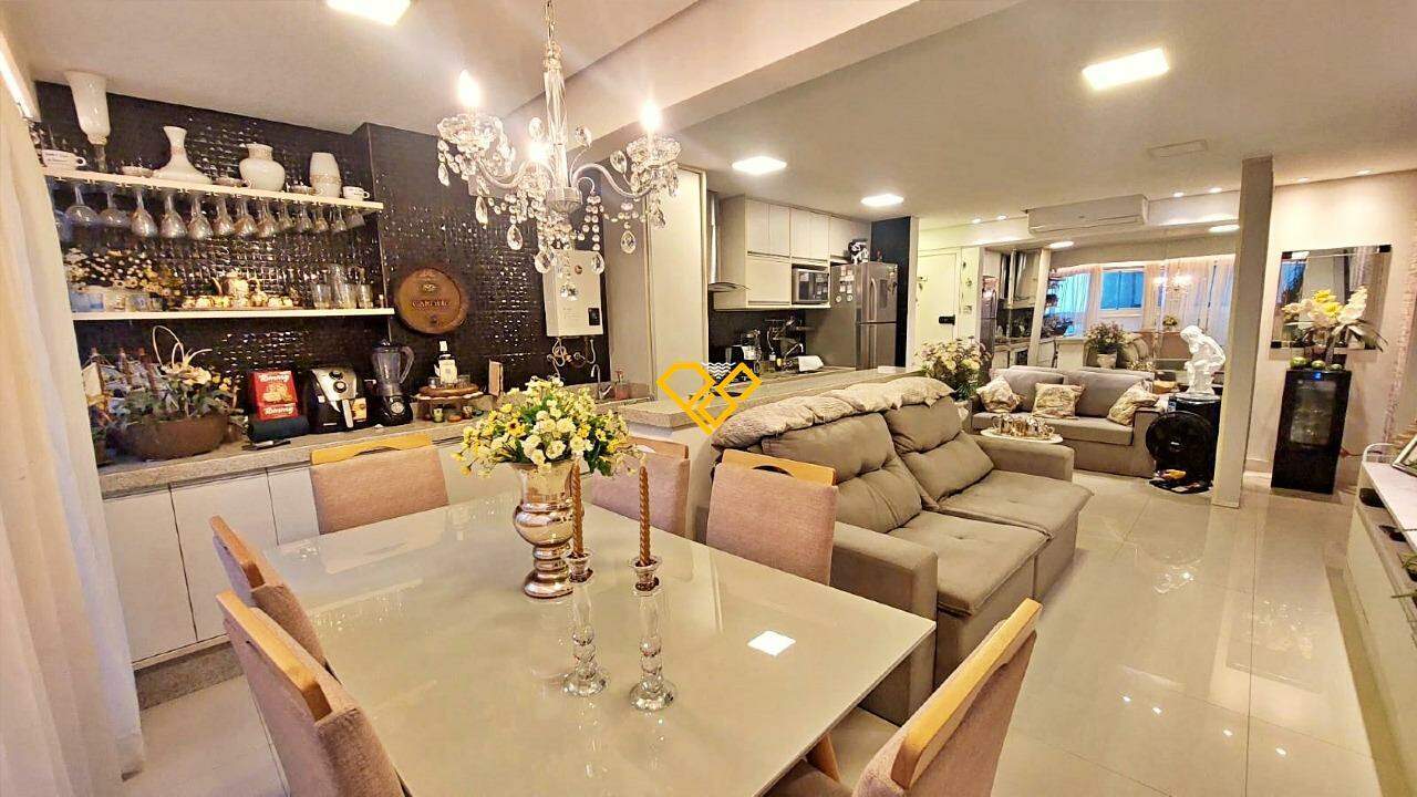 Apartamento à venda no José Menino: Sala