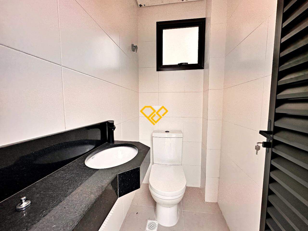 Casa à venda no José Menino: Wc da área externa