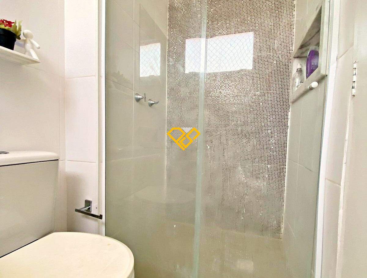 Apartamento à venda no Estuário: Wc suíte