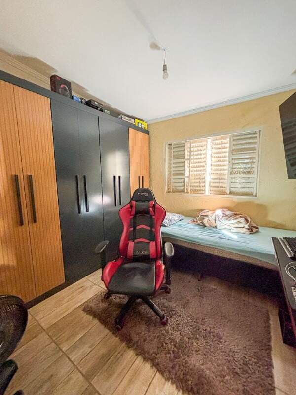 Casa à venda no Parque Vicente Leporace I: 