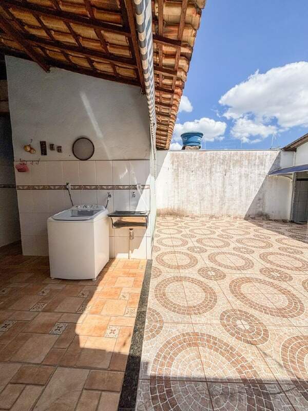 Casa à venda no Parque Vicente Leporace I: 