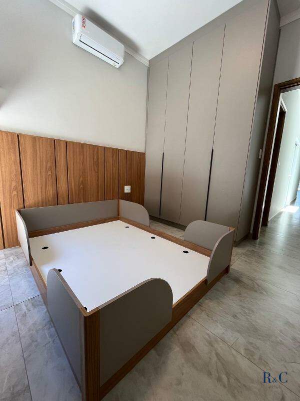 Casa à venda no Jardim Três Colinas: 