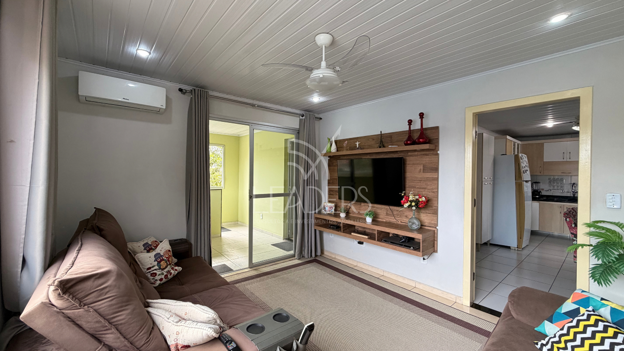 Casa à venda no Jardim Colorado: SALA DE TV CLIMATIZADA