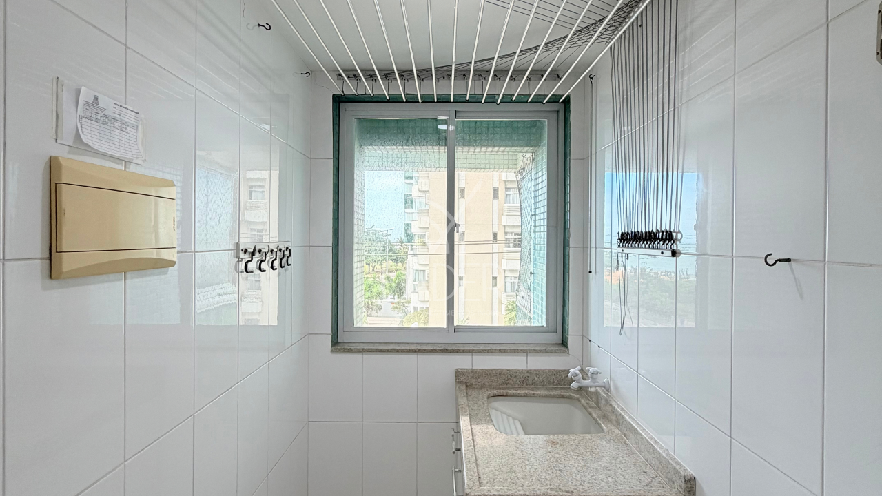 Apartamento à venda no Praia da Costa: ÁREA DE SERVIÇOS