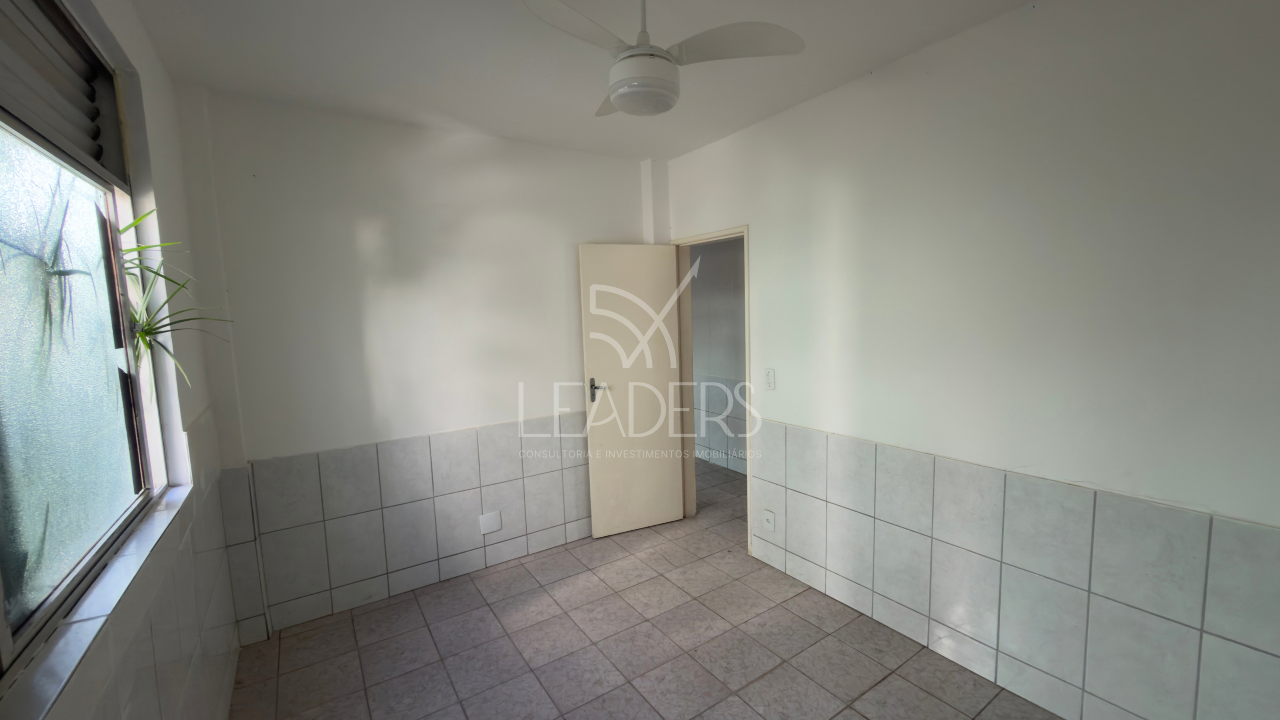 Apartamento à venda no Itapuã: QUARTO SOLTEIRO