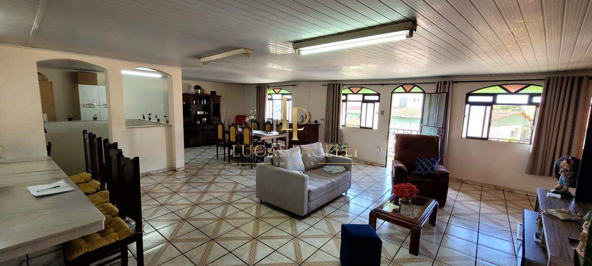 Casa à venda no centro: 