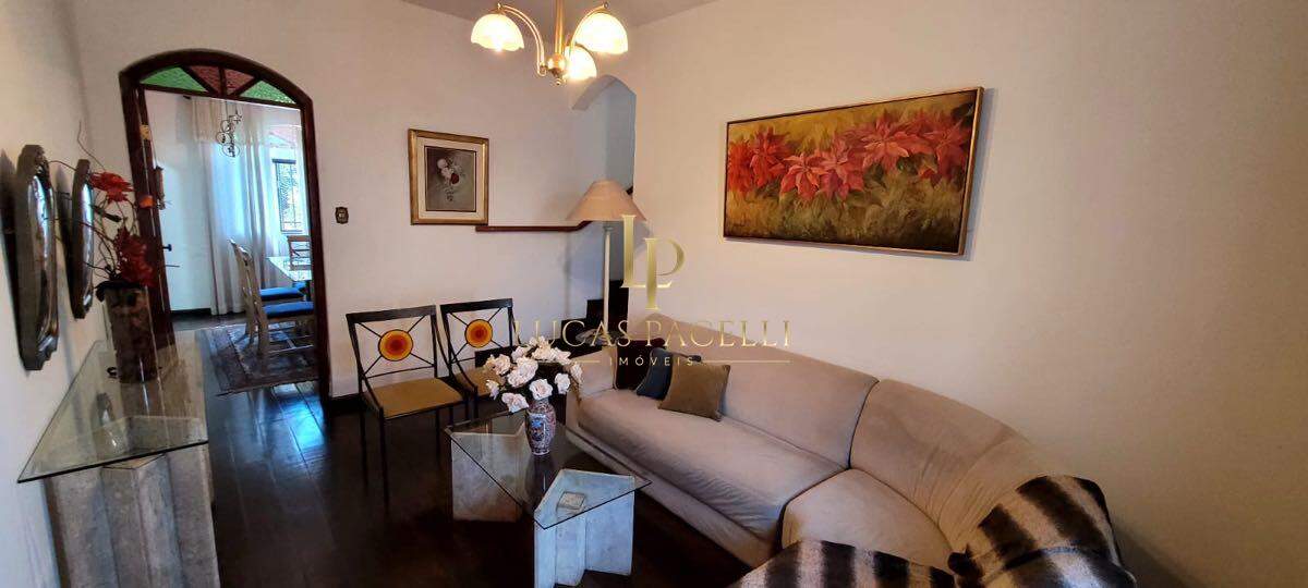 Casa à venda no centro: 