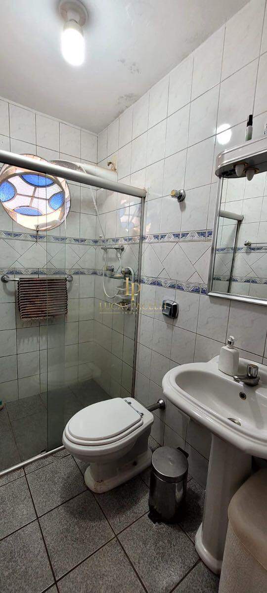 Casa à venda no centro: 
