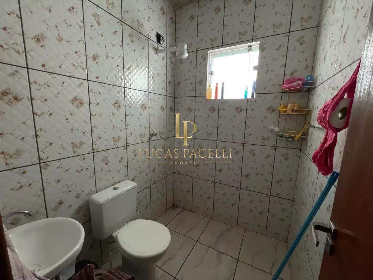 Casa à venda no Tancredo Neves: 
