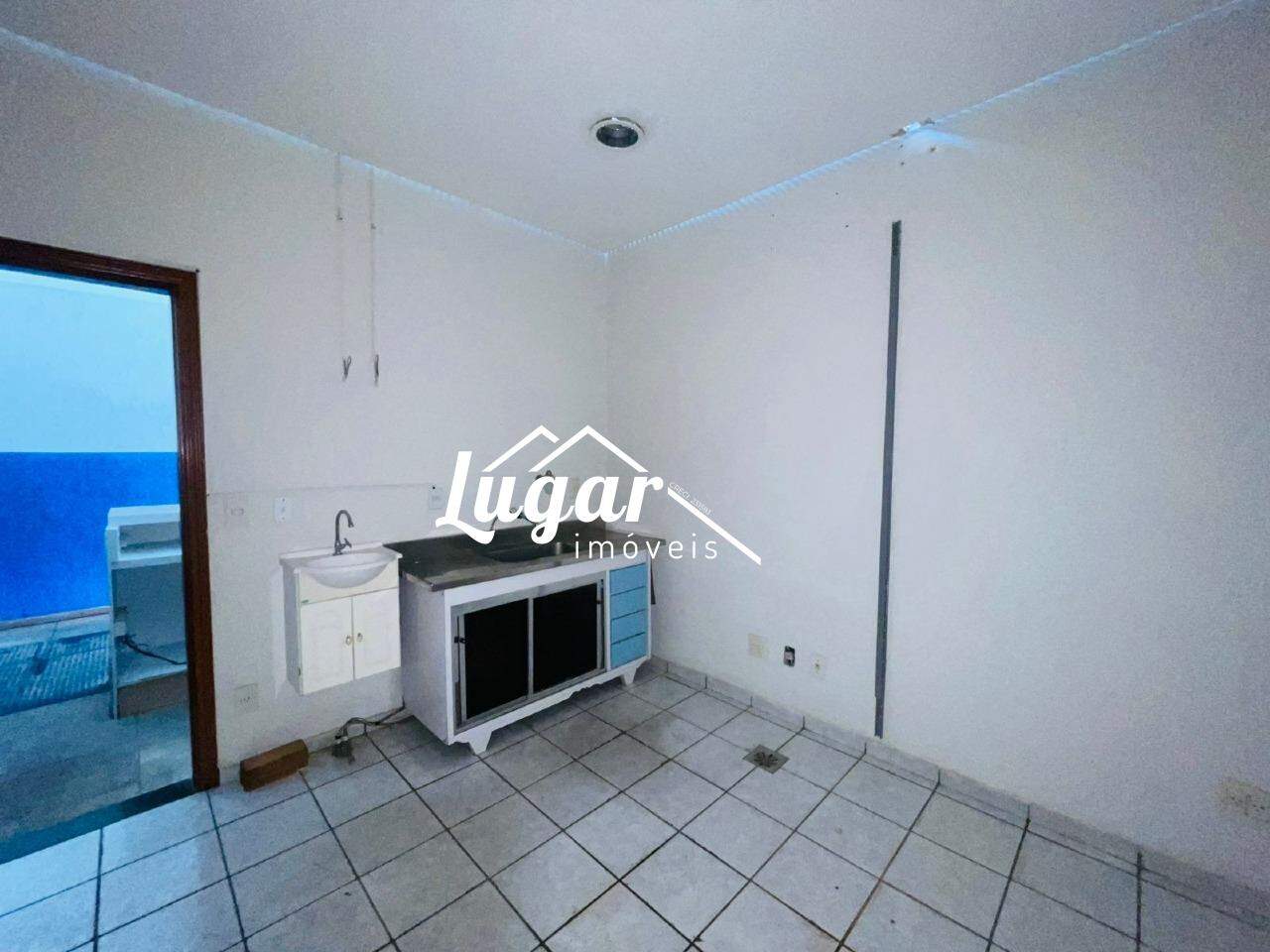 Prédio para aluguel no Centro: 