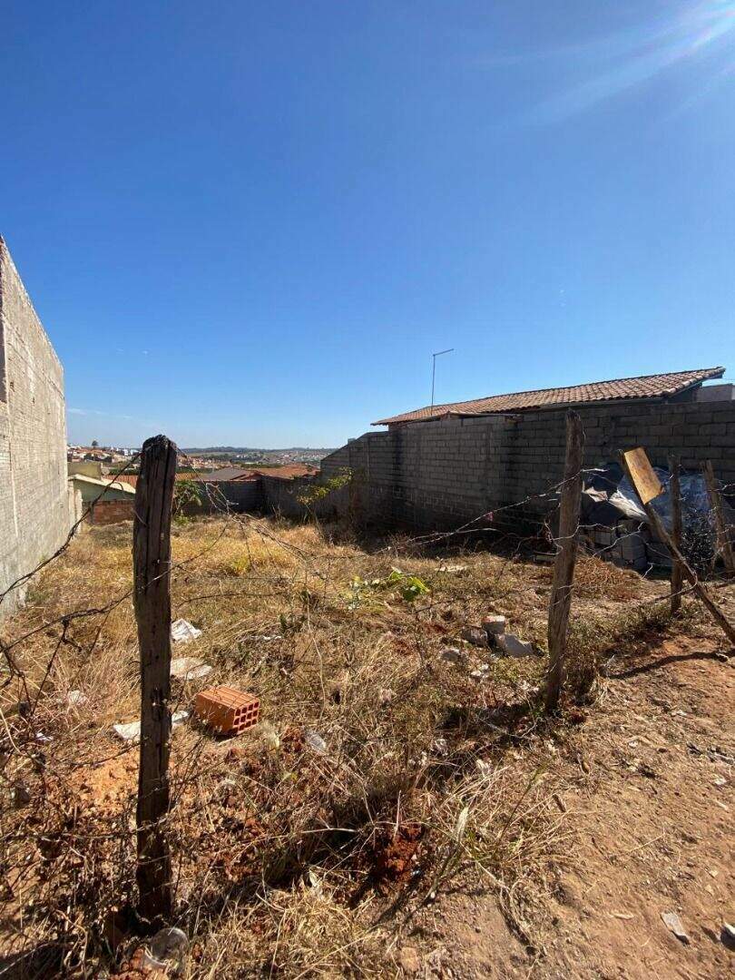 Terreno à venda no Mutirão: 