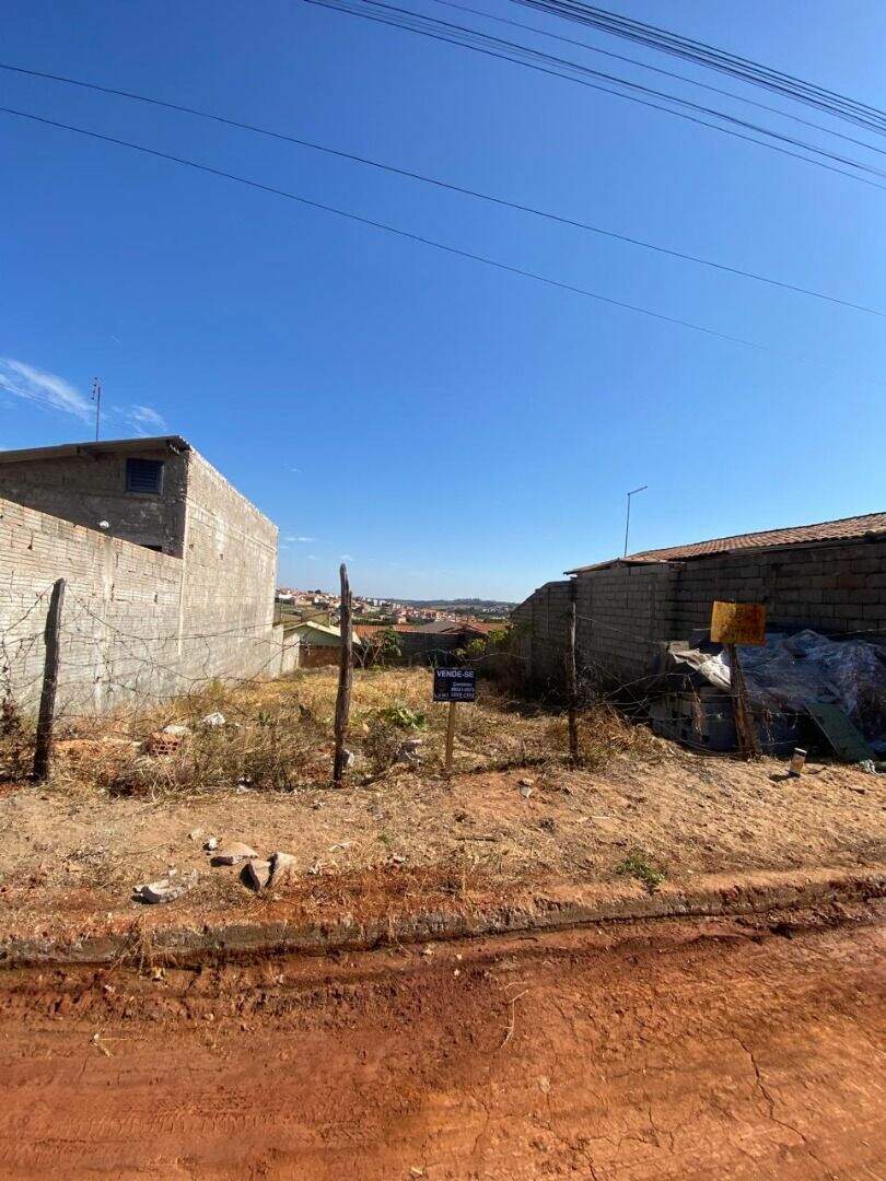 Terreno à venda no Mutirão: 