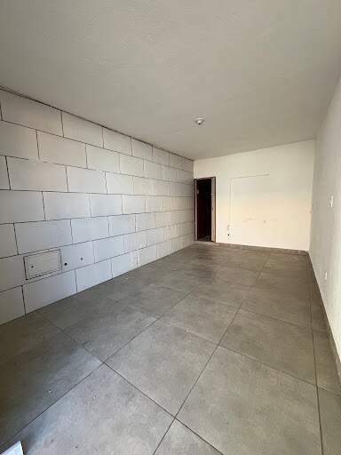 Ponto para aluguel no Centro: 