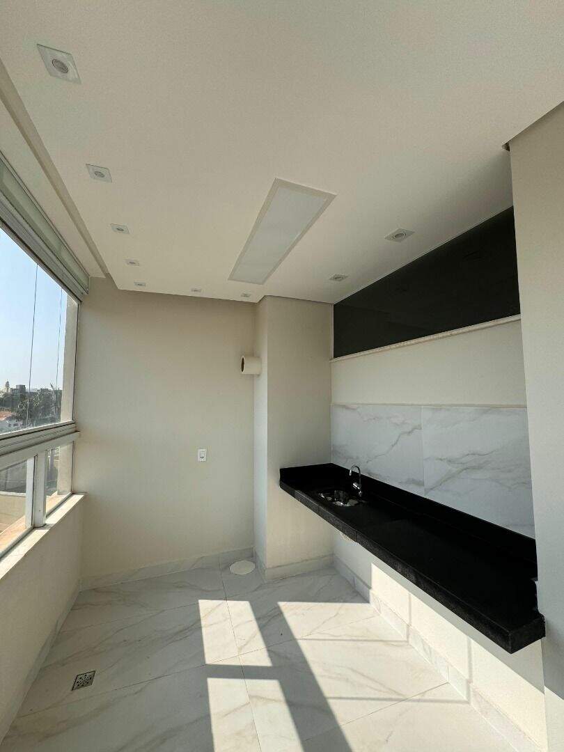 Apartamento à venda no Ouro Verde: 