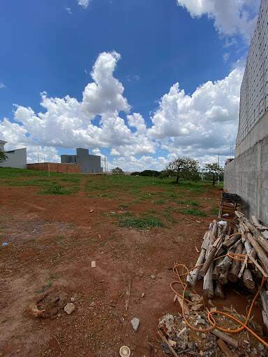Terreno à venda no Angelina: 