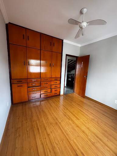 Casa à venda no Centro: 