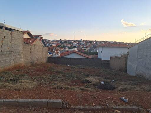 Terreno à venda no Catumbi: 