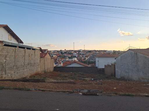 Terreno à venda no Catumbi: 