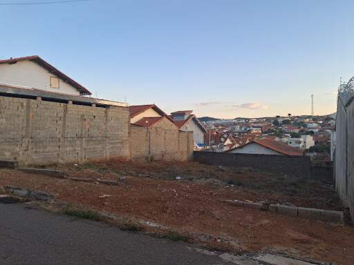 Terreno à venda no Catumbi: 