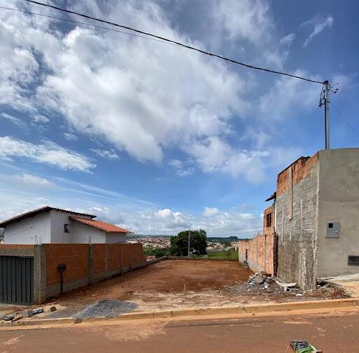 Terreno à venda no Nova Três Pontas: 