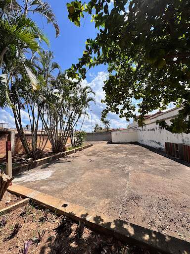 Casa à venda no Centro: 