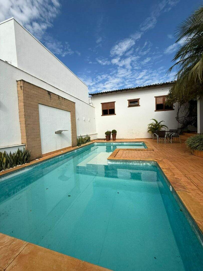 Casa à venda no Centro: 