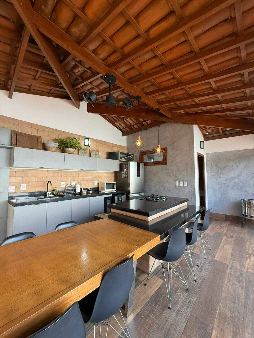 Casa à venda no Centro: 