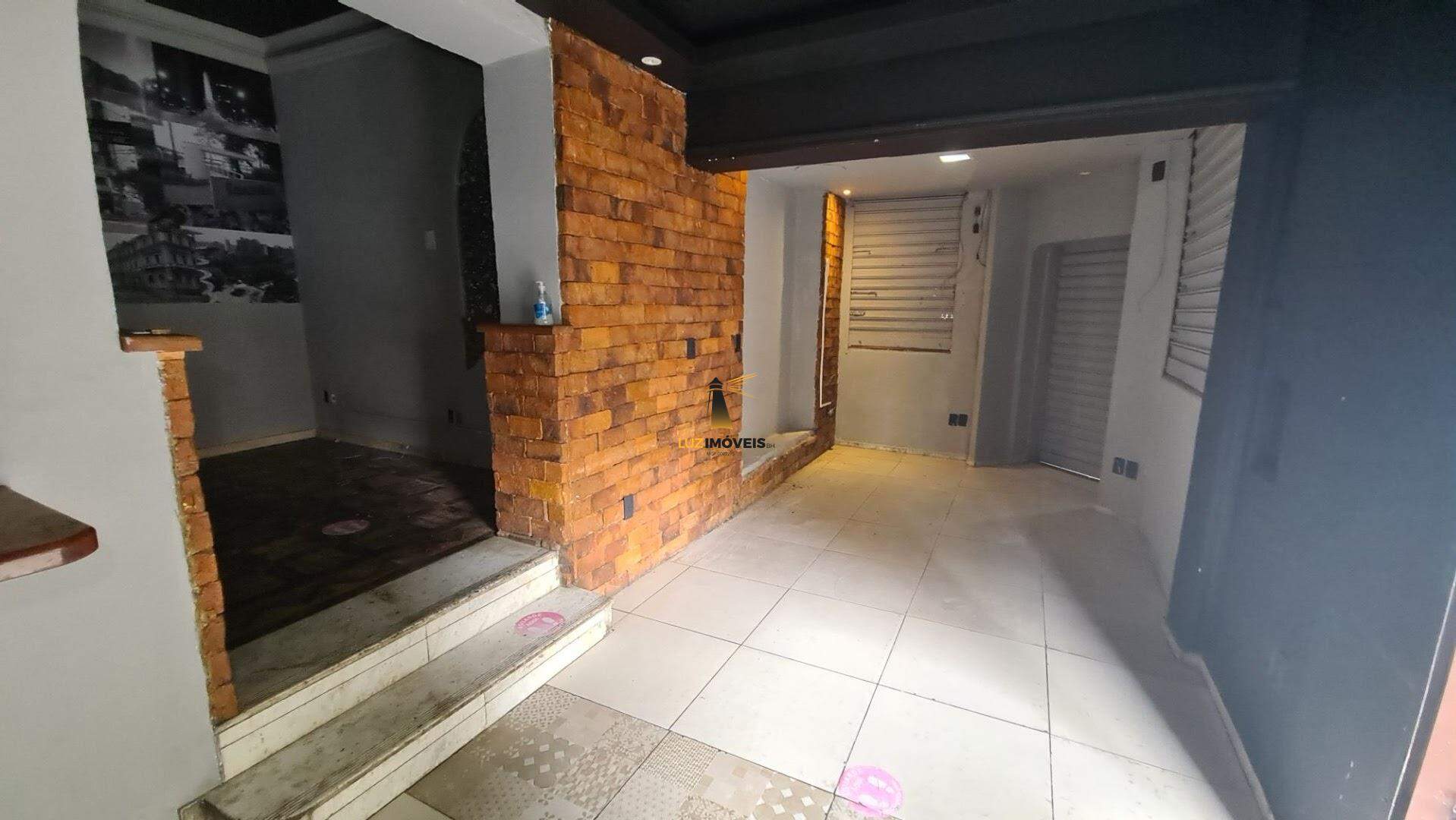 Casa para alugar com 3 quartos, 222m² - Foto 4