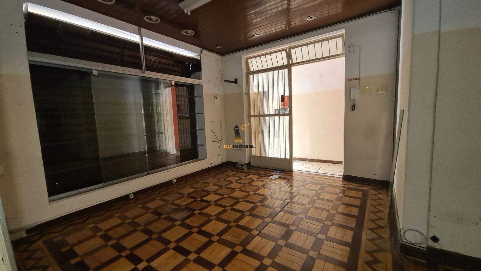 Casa para alugar com 3 quartos, 222m² - Foto 25