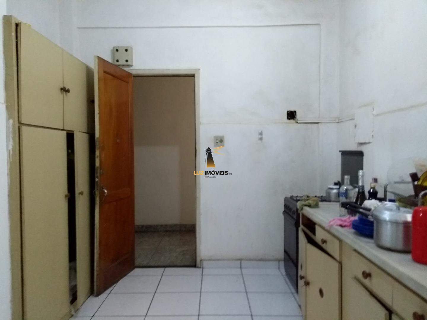 Apartamento à venda com 3 quartos, 200m² - Foto 12