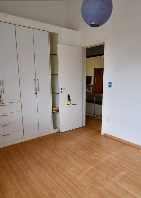 Casa, 3 quartos, 230 m² - Foto 2