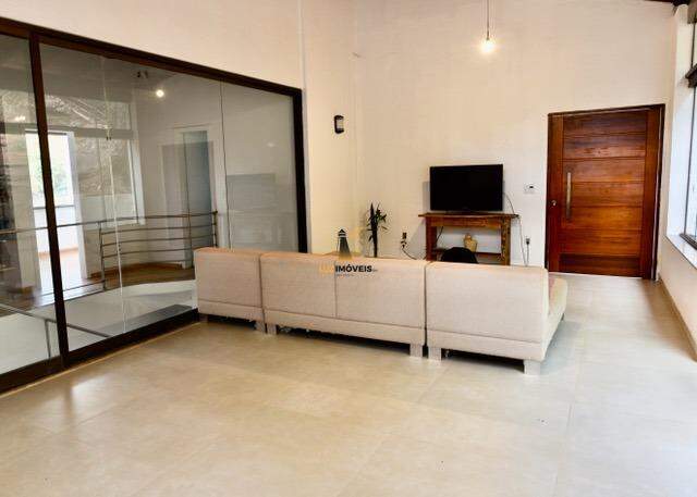 Casa à venda com 3 quartos, 230m² - Foto 9