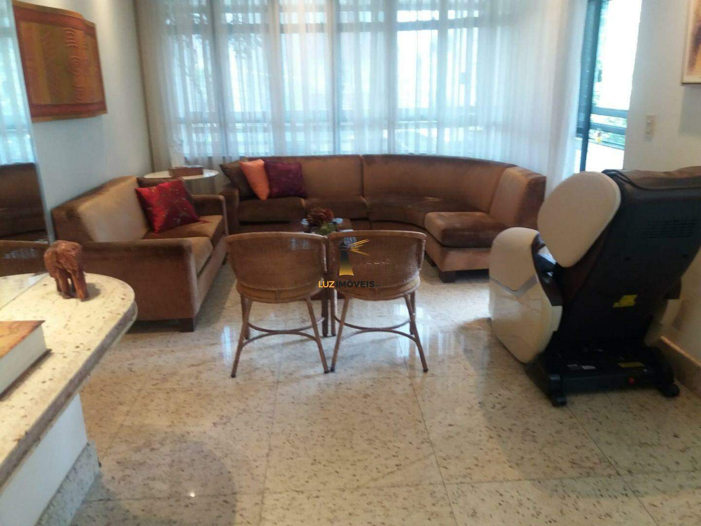 Apartamento à venda com 4 quartos, 140m² - Foto 3