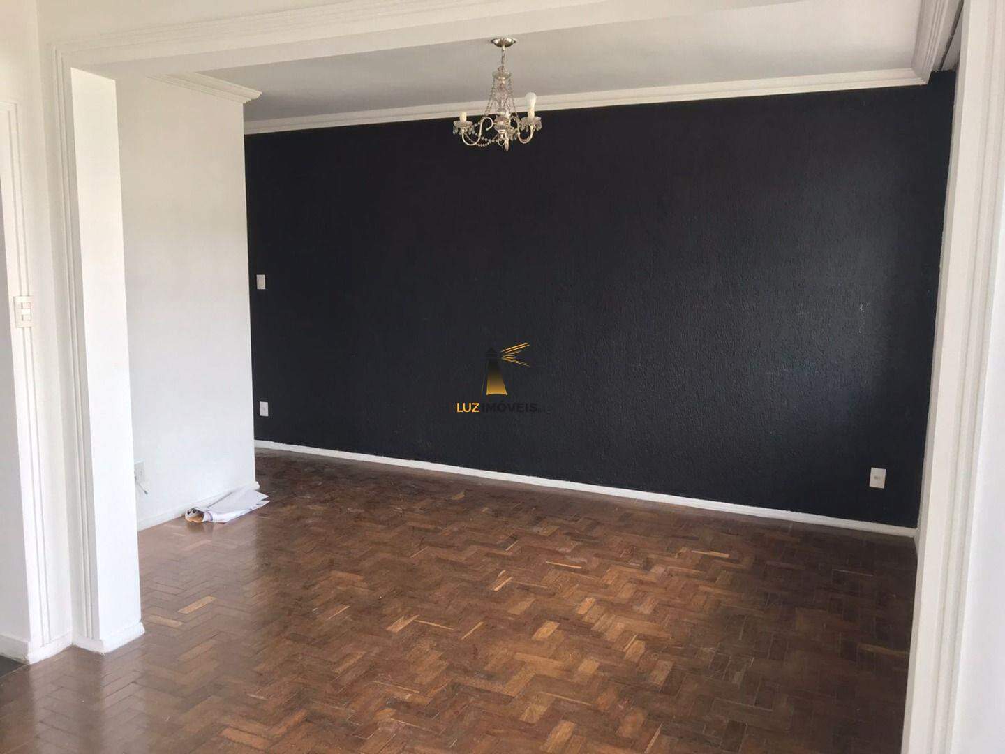 Apartamento à venda com 3 quartos, 115m² - Foto 2