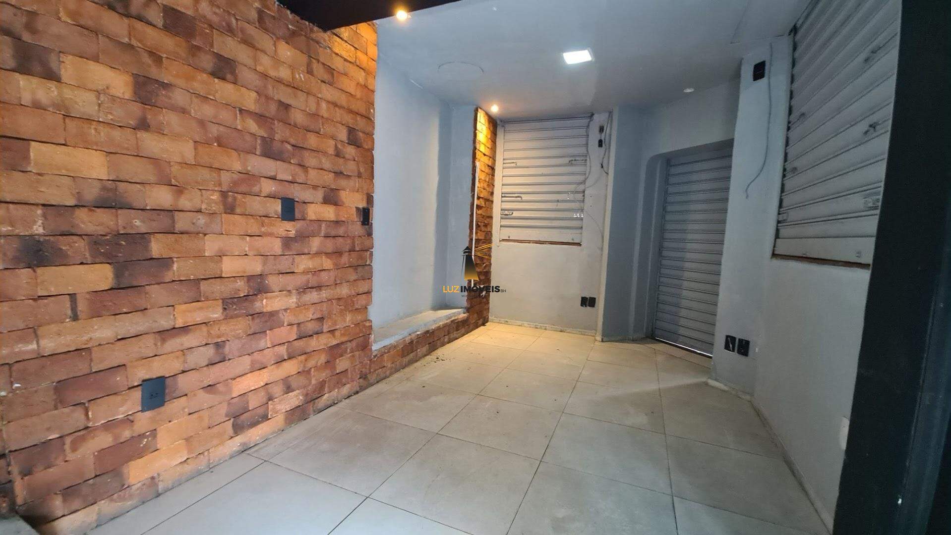 Casa à venda com 3 quartos, 222m² - Foto 6