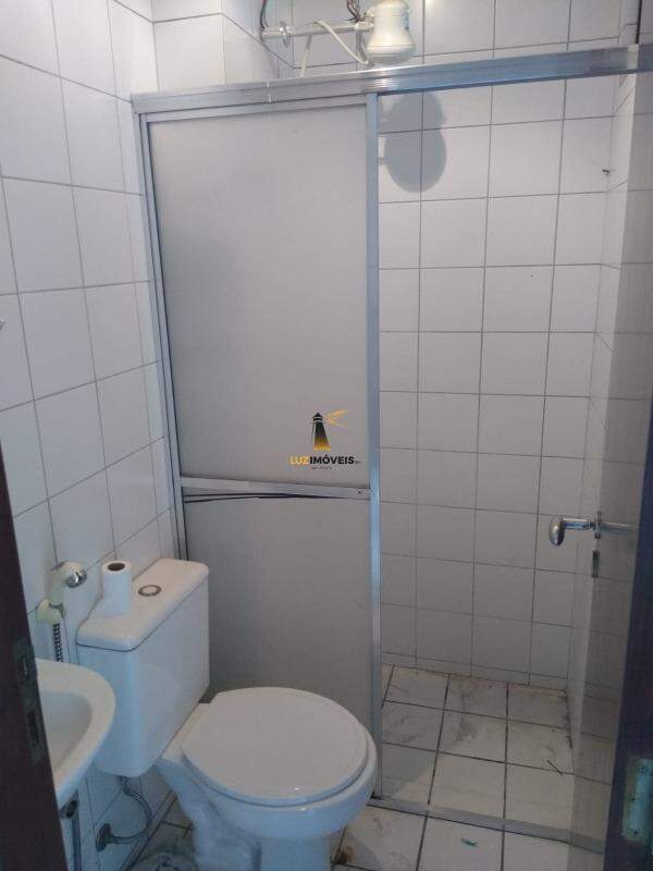 Apartamento à venda com 3 quartos, 216m² - Foto 9