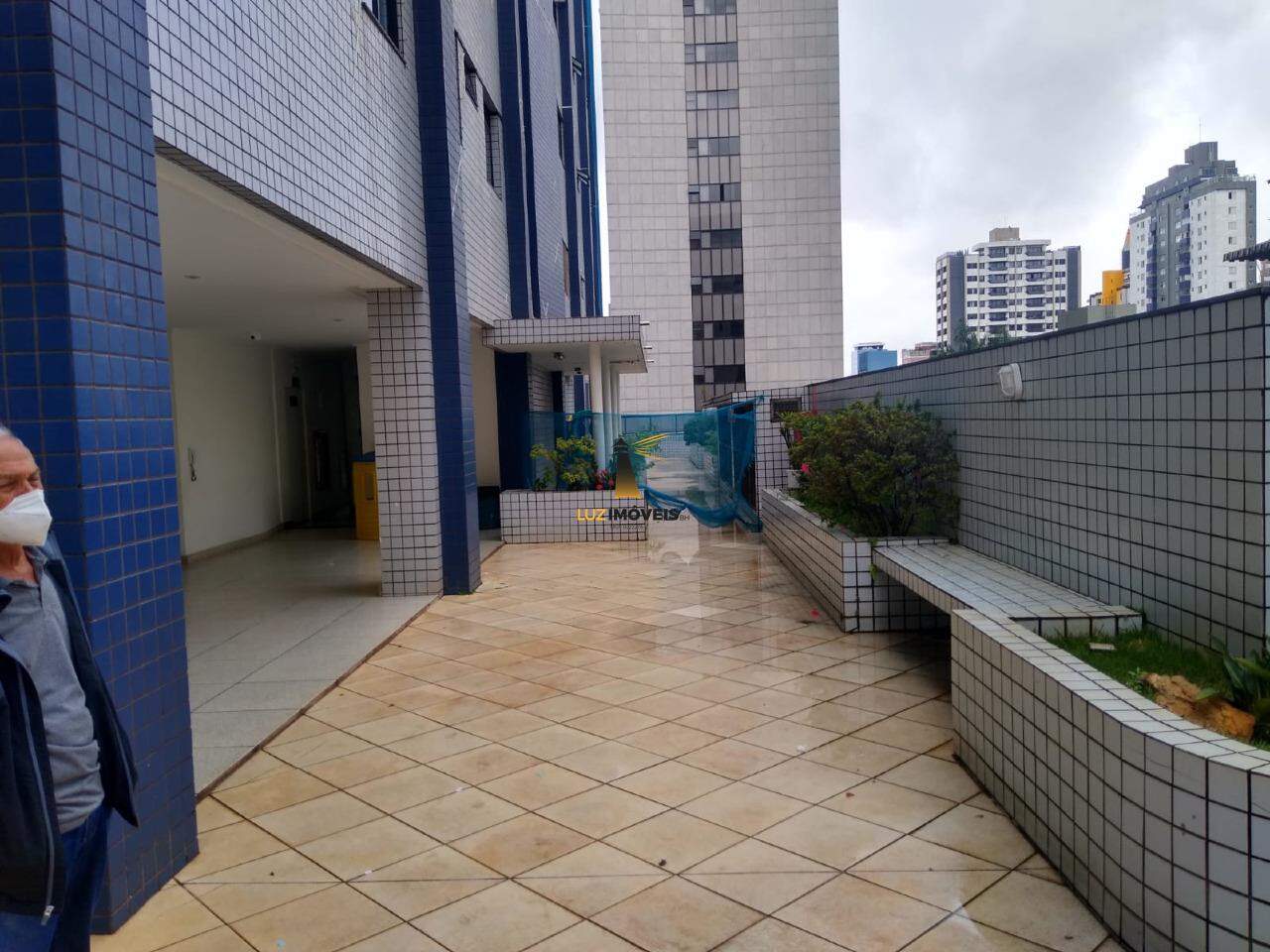 Apartamento à venda com 3 quartos, 216m² - Foto 15