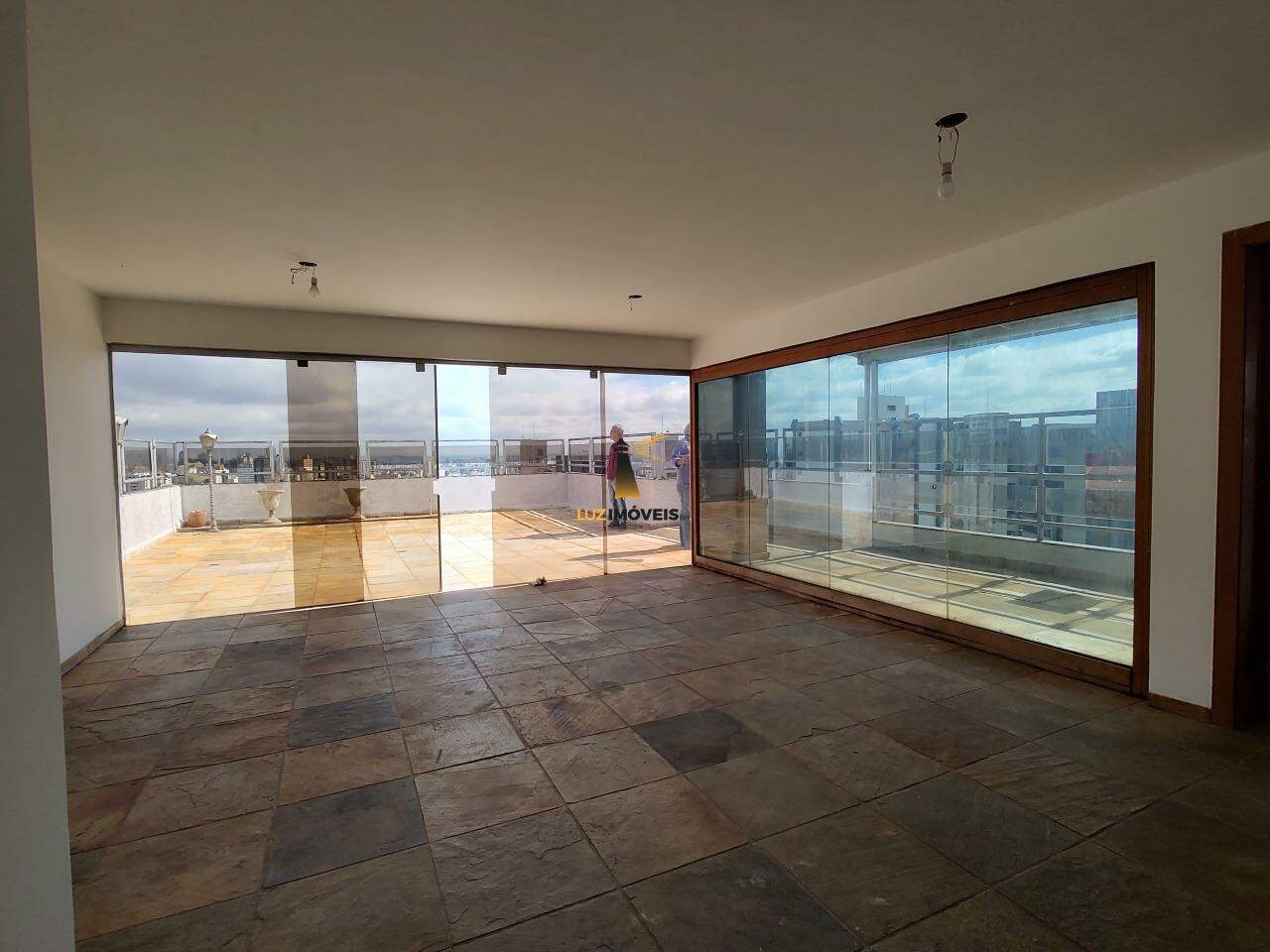 Cobertura à venda com 4 quartos, 370m² - Foto 19