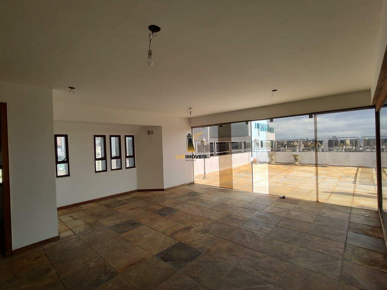 Cobertura à venda com 4 quartos, 370m² - Foto 17