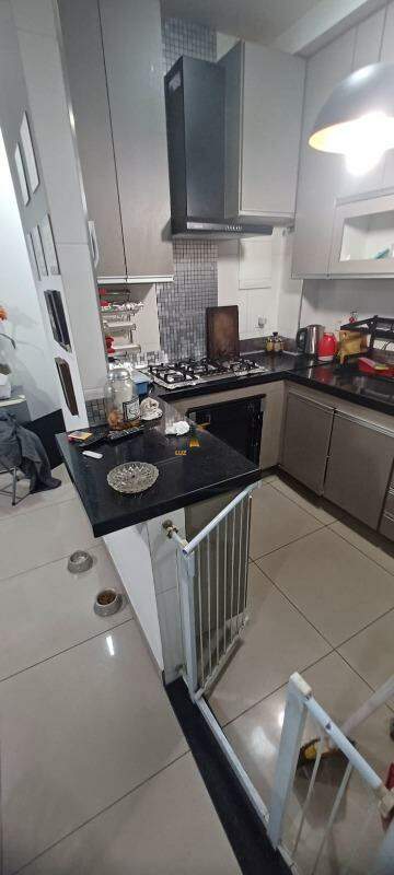 Apartamento à venda com 2 quartos, 67m² - Foto 12