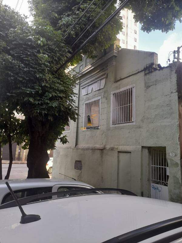 Casa para alugar com 1 quarto, 120m² - Foto 1