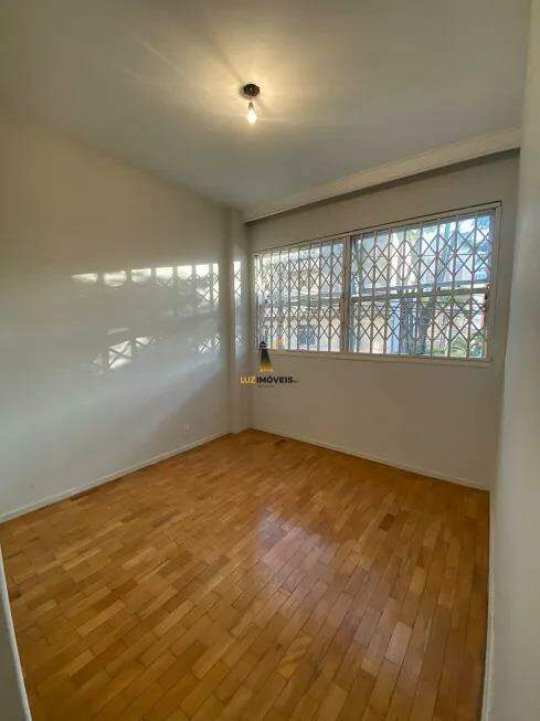 Apartamento à venda com 3 quartos, 100m² - Foto 3