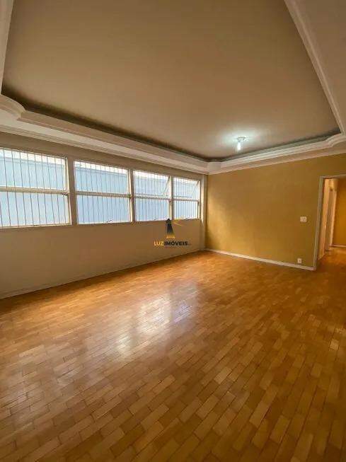 Apartamento à venda com 3 quartos, 100m² - Foto 1