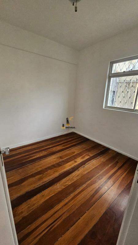 Apartamento à venda com 3 quartos, 106m² - Foto 4