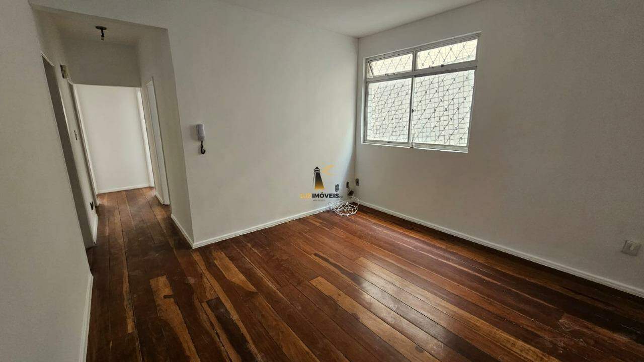 Apartamento à venda com 3 quartos, 106m² - Foto 7